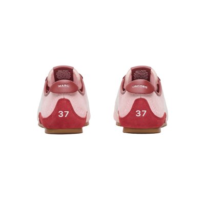 THE 400 BLEECKER RUNNER